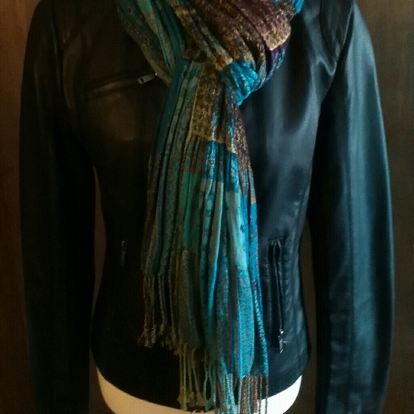 Gorgeous teal scarf fringed - Picture 2 of 4